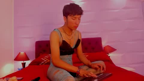 Snapshot of thiagoroca chatting on October 17, 7:07 pm Thiago online show from October 17, 7:07 pm