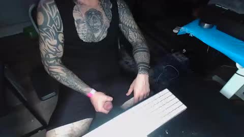 thicchogg online show from February 15, 7:21 am