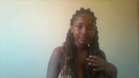 Snapshot of thick_eviey chatting on March 7, 10:24 am love online show from March 7, 10:24 am