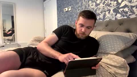 thickandmeaty9incher online show from September 10, 8:59 am