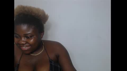 thickebonny7 online show from February 3, 2:53 am