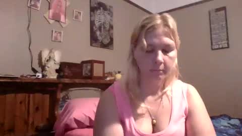 Thickthighs92 online show from September 11, 12:17 pm