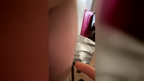 thickvanilla1 online show from April 8, 4:54 pm