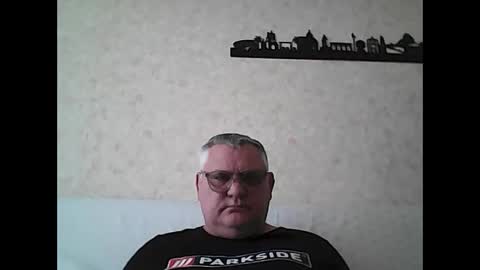 Thierrysymp online show from October 26, 9:32 am