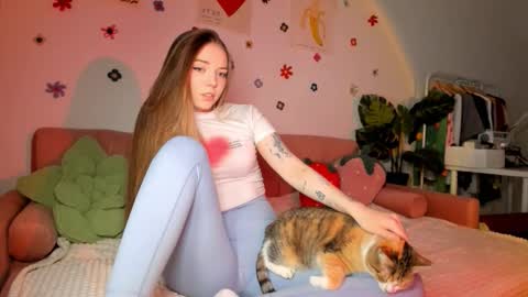 Amelia  shows on mondays fridays and sundays  if anything changes im giving updates on my fansly  online show from September 22, 4:11 pm