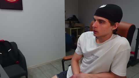 THOMAS BRONS online show from June 25, 5:12 am