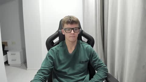 Snapshot of thomas_shelbivip chatting on January 13, 7:20 pm Tomas online show from January 13, 7:20 pm