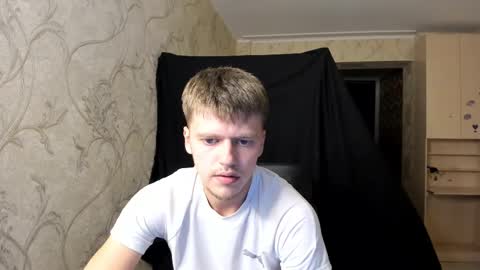 Snapshot of thomas_shelbivip chatting on September 16, 5:05 pm Tomas online show from September 16, 5:05 pm