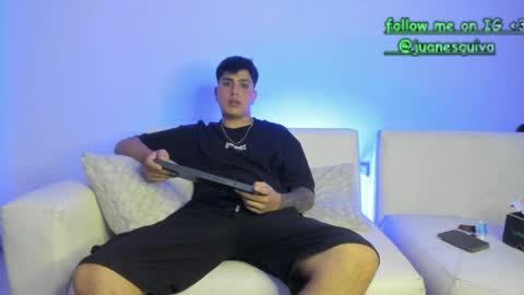 Thomas and Faon  online show from April 5, 4:53 am