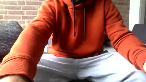 thomasonnl online show from September 21, 1:37 pm