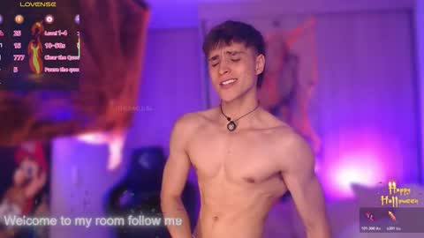 Thom Klein online show from October 29, 7:58 pm