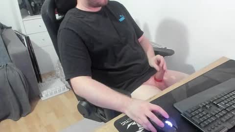 thommy2008 online show from March 2, 2:35 pm