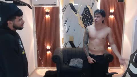 thomson_hot01 online show from May 30, 5:28 am