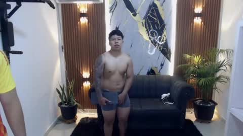 thomson_hot01 online show from May 13, 5:50 am