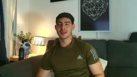 thomylov online show from June 4, 4:40 am