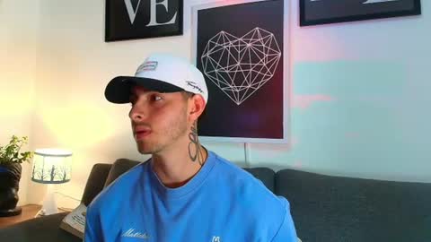 thomylov online show from July 5, 1:09 am
