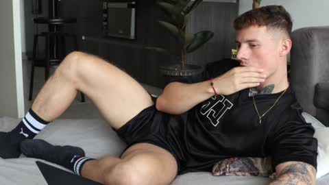 Sebastian online show from January 20, 4:23 pm