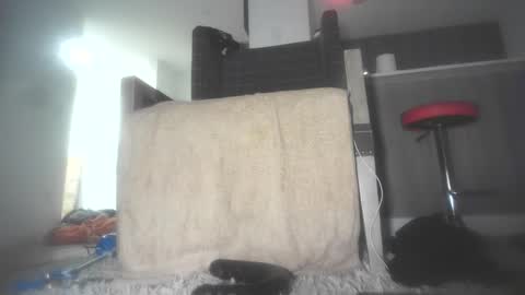 thugpucci online show from February 7, 4:32 pm