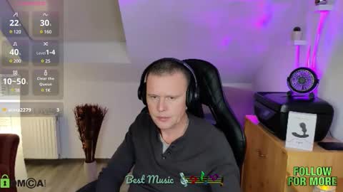        Follow me Sgame por favor  online show from February 7, 10:09 pm