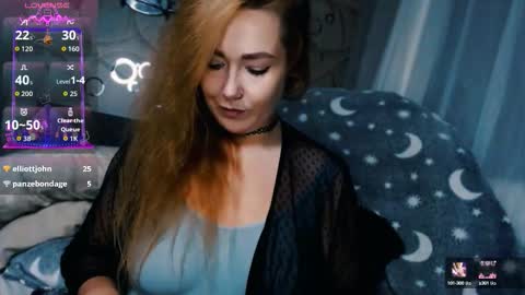 Snapshot of tia_meow chatting on September 27, 6:05 pm tiameow online show from September 27, 6:05 pm