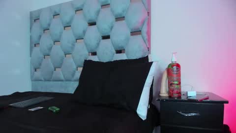 Snapshot of tiago_xxx_ chatting on October 1, 10:52 pm tiago_xxx_ online show from October 1, 10:52 pm