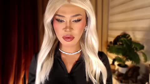 Sam online show from February 12, 3:59 pm