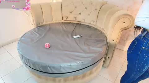 Tifani brown online show from February 12, 12:20 pm