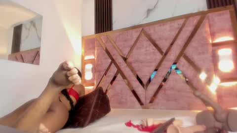Snapshot of tifany_bigdick chatting on September 24, 7:20 pm Tifanny online show from September 24, 7:20 pm