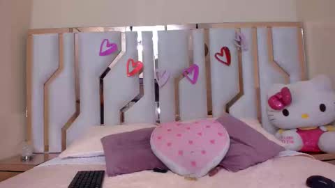    online show from March 6, 11:53 pm