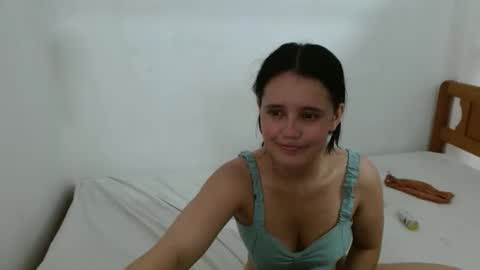 tifanyxesi online show from November 14, 4:42 pm