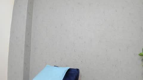 tiffany_mendez online show from February 3, 12:09 pm