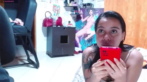 Snapshot of tiffany_sexygirl chatting on October 8, 3:02 am Tiffany 21 and Andy 32 online show from October 8, 3:02 am
