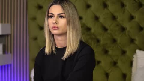 Ilaria online show from September 30, 6:24 am