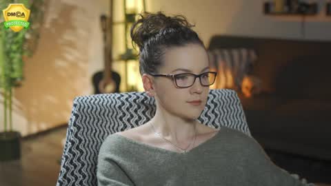 tiffanyriox online show from March 30, 11:49 pm