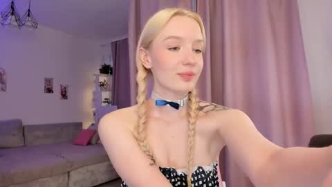 Tiffany online show from April 19, 3:29 am