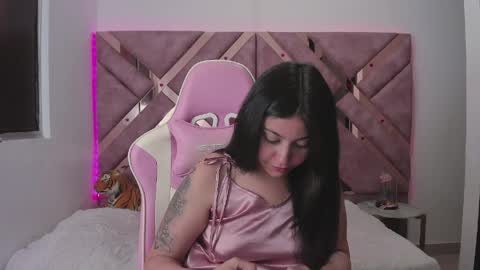 Ana online show from May 17, 9:02 pm