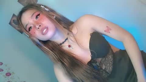 tight_elliana online show from May 16, 1:35 am
