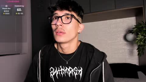 Tim Fox online show from April 7, 11:56 am