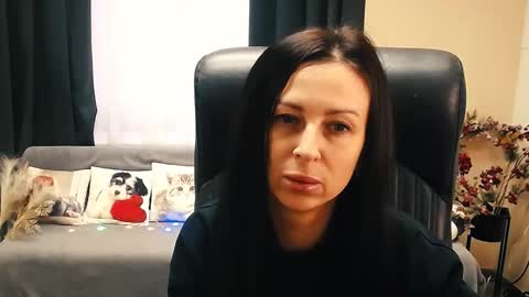 Luisa online show from November 19, 9:30 am