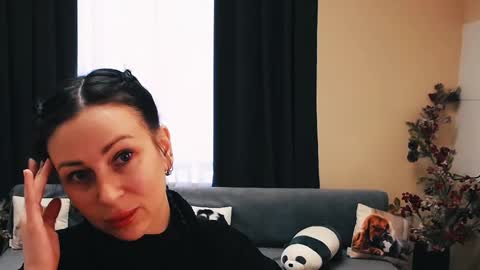 Luisa online show from February 24, 10:37 am