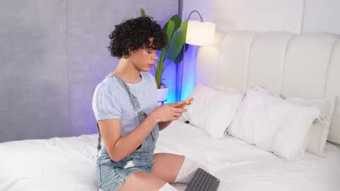 timmyshy online show from March 12, 1:42 am