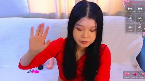 tina__kim online show from May 12, 9:29 am