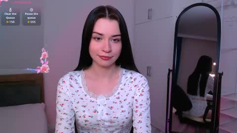 Tina Charm online show from May 31, 6:31 pm