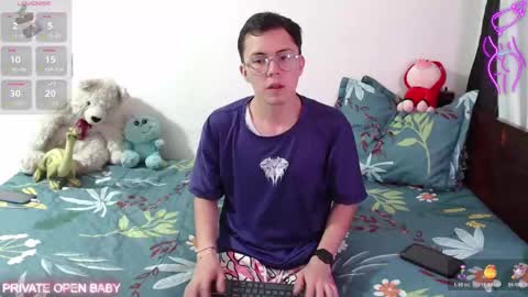Snapshot of tina_n_charlie chatting on October 16, 12:16 pm Tina N Charlie online show from October 16, 12:16 pm