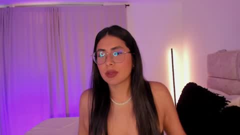 tina_olsen07 online show from April 19, 10:01 pm