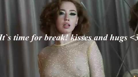 Snapshot of tinabrook chatting on February 26, 7:34 am Tina online show from February 26, 7:34 am
