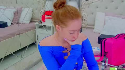 Snapshot of tinabrook chatting on September 15, 3:41 am Tina online show from September 15, 3:41 am