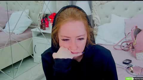 Snapshot of tinabrook chatting on October 15, 3:54 am Tina online show from October 15, 3:54 am