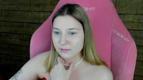 TinaBurton online show from April 15, 7:58 pm