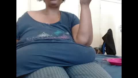 tinagiant online show from January 28, 2:42 pm